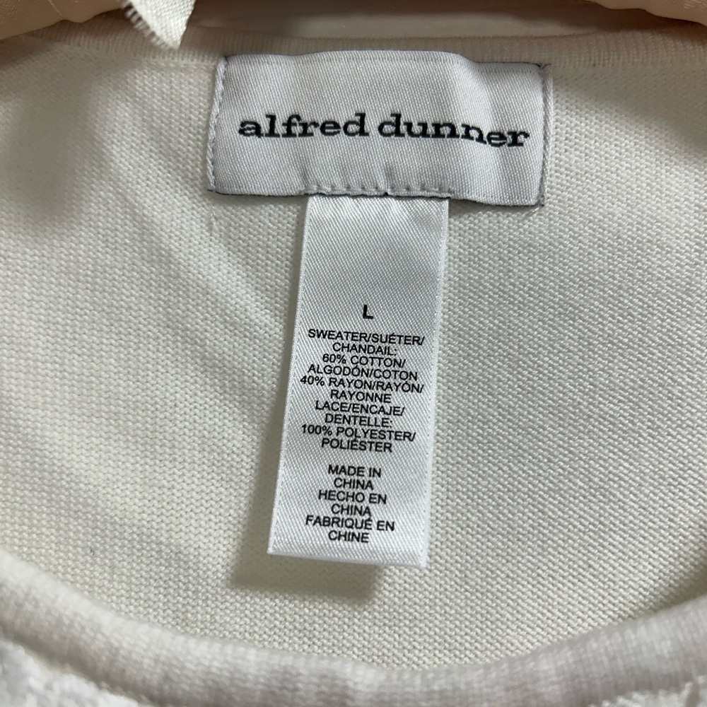 Alfred Dunner knit top with embroidered/lacey top front panel. New. Size L $16 - Picture 4 of 6